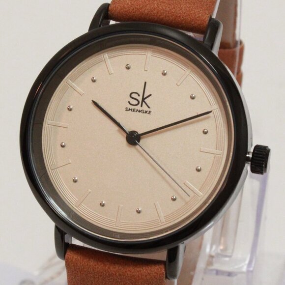 Ladies Retro Style Watch Black Case Silver Tone Indices Suede Strap 36mm - Picture 10 of 12